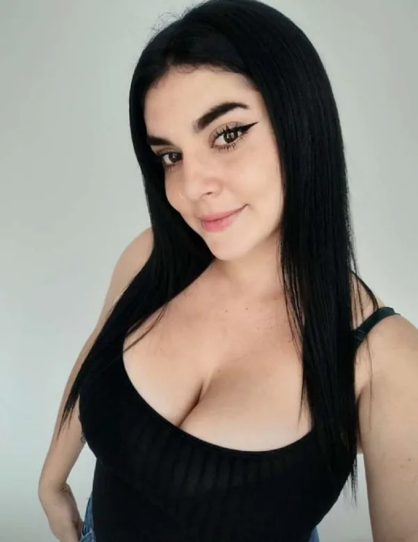 Julisa, 28, from Bogotá — verified profile
